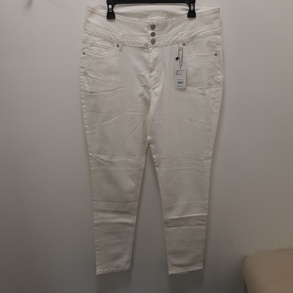 Suzanne Betro Jeans White